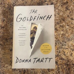 The Goldfinch by Donna Tartt Paperback